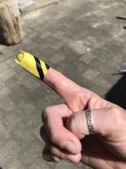 Bee-Patch -Promos Camping Boutique antivenin guepes abeilles frelon bourdon bee patch